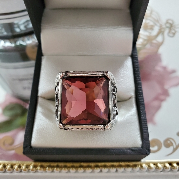 🍷Gorgeous red wine glass stone ring - Picture 2 of 4